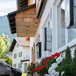 Hotel-garni Kalkbrennerhof 3* Pfronten