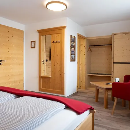 Hotel-garni Kalkbrennerhof 3*